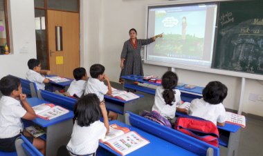 ഇന്ത്യന്‍ സ്‌കൂളിലെ പാഠപുസ്തകങ്ങള്‍ ഏകീകരിക്കുന്നു