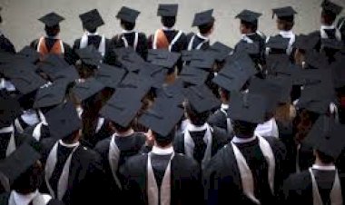 ഓണററി ബിരുദ കോഴ്സുകള്‍ 2016 വരെ ഗവണ്‍മെന്‍റ് കോളേജുകളില്‍ മാത്രം