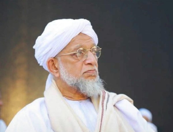 സമസ്ത കേന്ദ്ര മുശാവറ അം​ഗം ത്വാഖ അഹ്മദ് മൗലവി  അന്തരിച്ചു