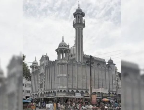 കുംഭമേളക്ക് സൗകര്യമൊരുക്കാന്‍ മസ്ജിദിന്റെ ഭാഗം പൊളിച്ചുനീക്കാന്‍ അനുമതി നല്‍കി മധ്യപ്രദേശ് ഹൈക്കോടതി
