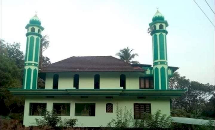 മടത്തൊടിയില്‍ കാപ്പാട്ട് മുഹമ്മദ് മുസ്‌ലിയാര്‍