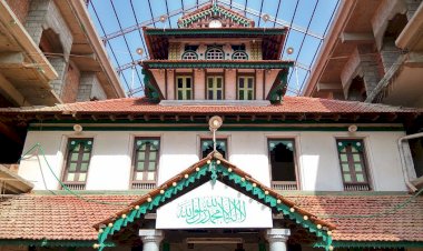 കേരള ഇസ്‌ലാം: ഉത്പത്തി മുതല്‍ സമസ്ത വരെ