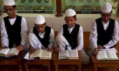 സമസ്ത പാഠ പുസ്തകങ്ങള്‍ പരിഷ്‌കരിക്കുന്നു