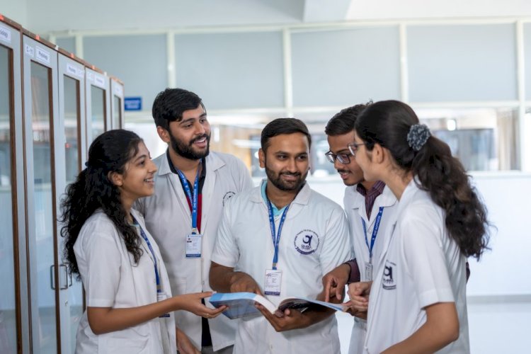 മെഡിക്കല്‍ വിദ്യാര്‍ത്ഥികള്‍ക്ക് സെന്‍റ് ജോണ്സ് അക്കാദമിയില്‍ പി.ജിയും ഡിപ്ലോമയും