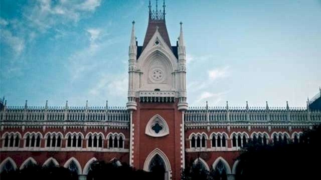 കൊല്‍ക്കത്ത ഹൈക്കോടതി പള്ളികളിലെ ലൗഡ്‌സ്പീക്കര്‍ സംബന്ധിച്ച പൊതുതാത്പര്യ ഹര്‍ജി തള്ളി